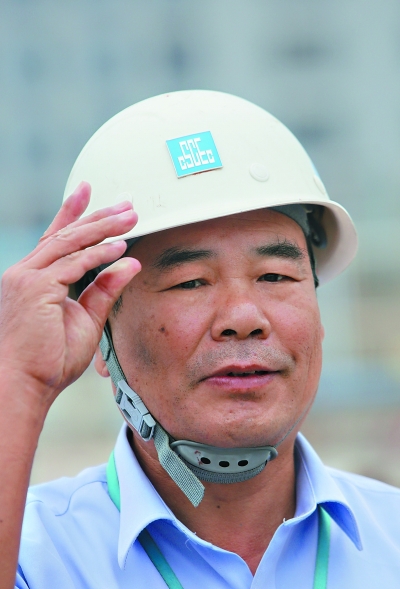 姚巖森 “最精準(zhǔn)”測(cè)量工:測(cè)量誤差不到標(biāo)準(zhǔn)的1/4 姚巖森 “最精準(zhǔn)”測(cè)量工:測(cè)量誤差不到標(biāo)準(zhǔn)的1/4